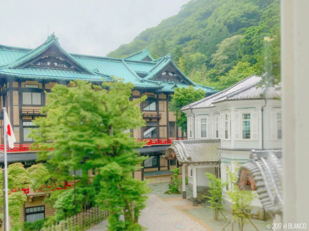 富士屋ホテル本館と西洋館